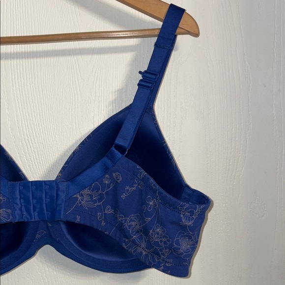 Ambrielle Navy Floral Bra - Picture 9 of 9